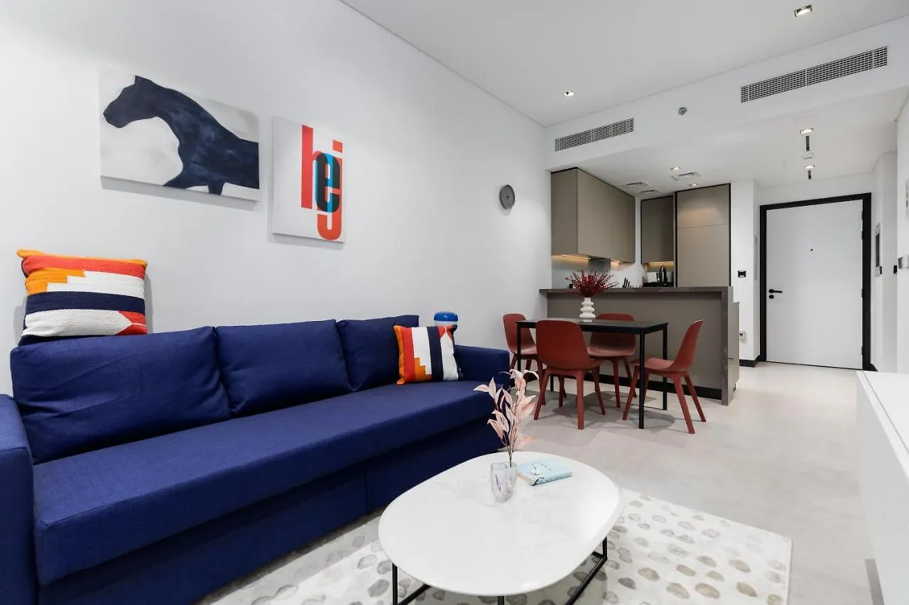 Waves Holiday Homes - Premium 1Br Apartment Overlooking Burj Khalifa Dubai
