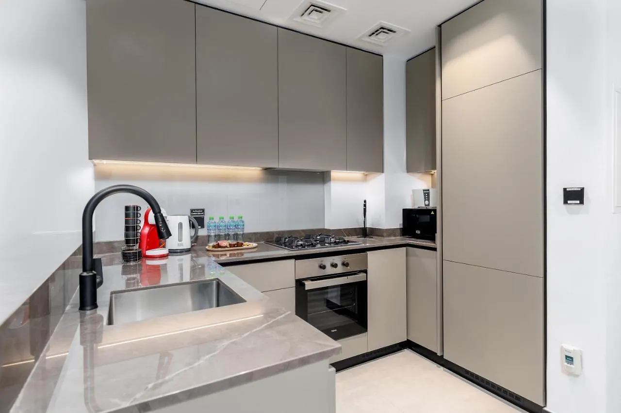 Waves Holiday Homes - Premium 1Br Apartment Overlooking Burj Khalifa Dubai