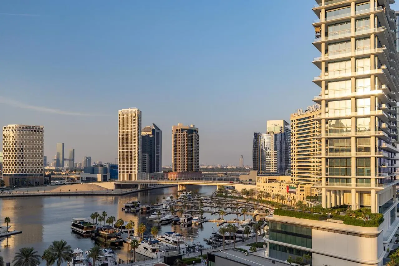Waves Holiday Homes - Premium 1Br Apartment Overlooking Burj Khalifa Dubai