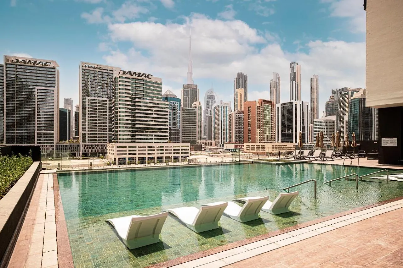 Waves Holiday Homes - Premium 1Br Apartment Overlooking Burj Khalifa Dubai